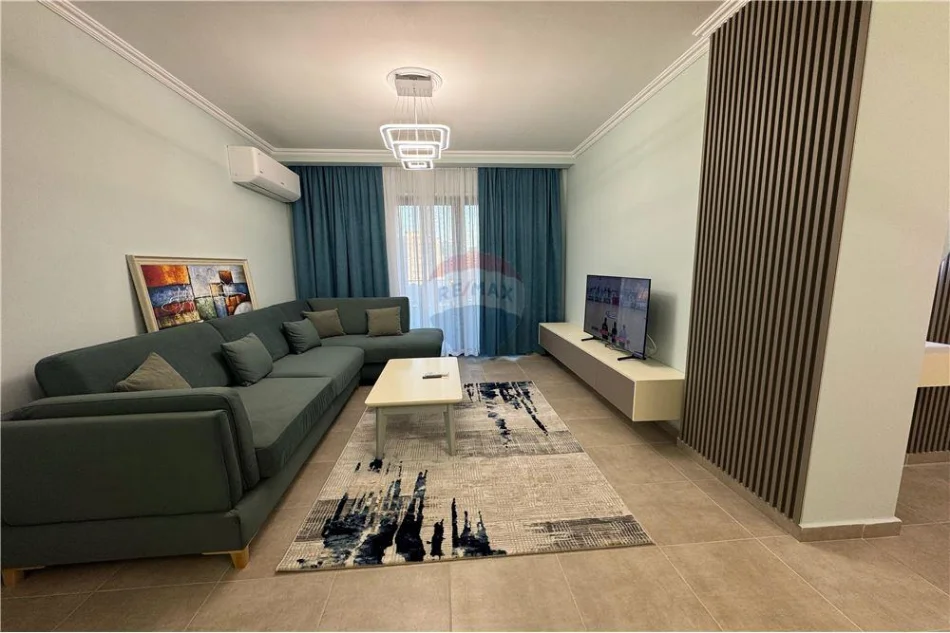 Shqiperi, jepet me qera apartament 2+1 , 100 m² 750 € (rruga karl gega)