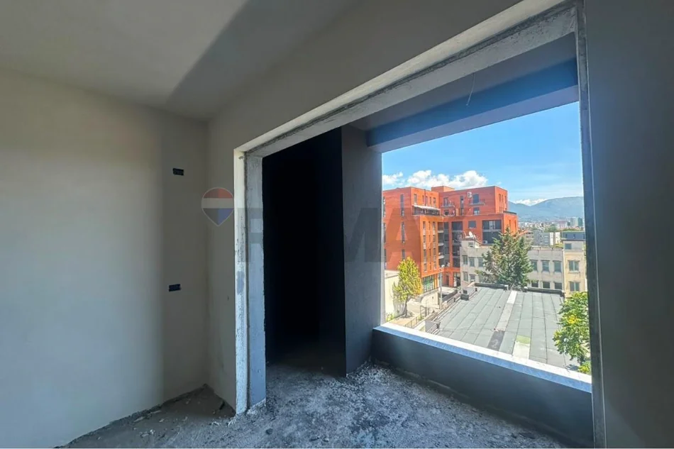 Tirane, shitet apartament 1+1 Kati 4, 72 m² 84.000 € (Paskuqan)