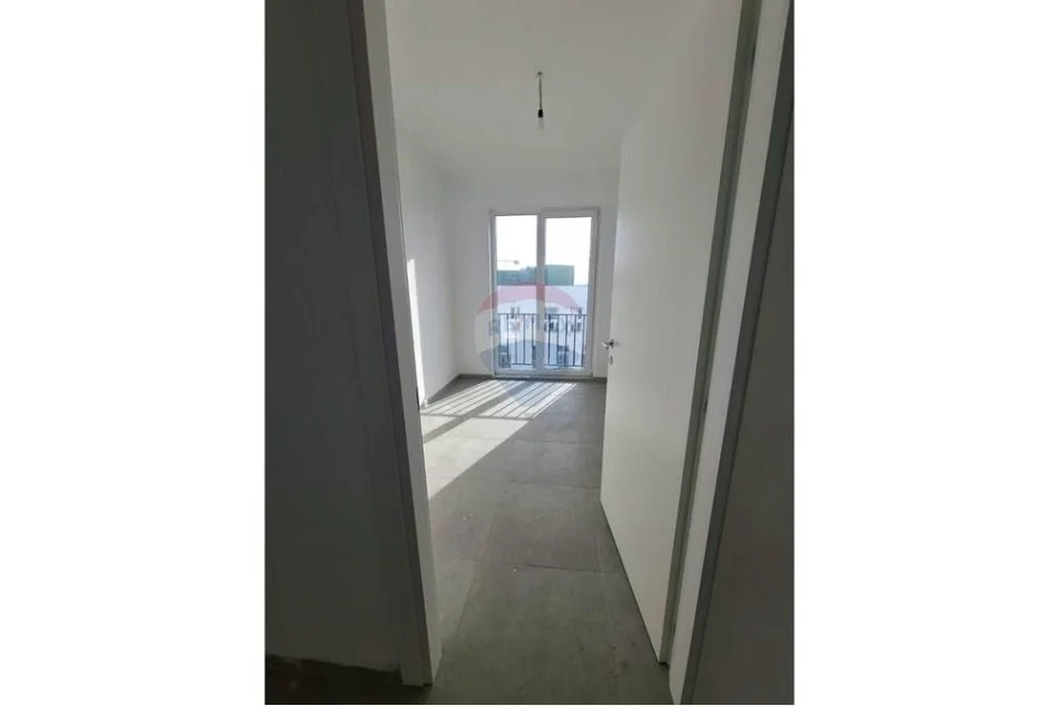Tirane, jepet me qera 2+1 , 100 m² 450 € (5 maji)