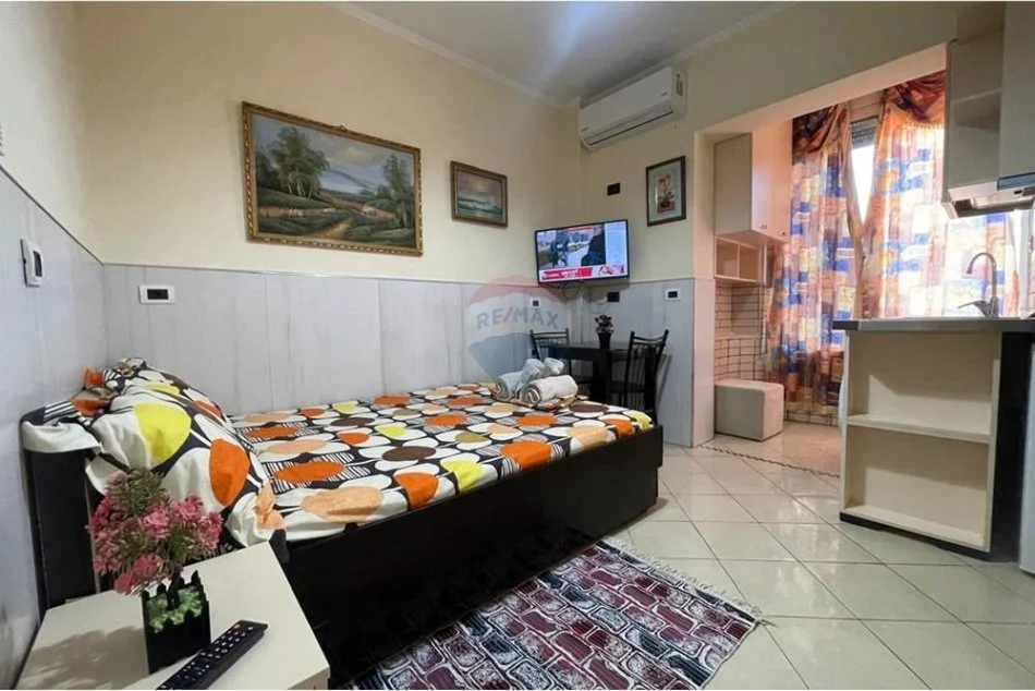 Tirane, jepet me qera garsonier , 35 m² 380 € (5 Maji)