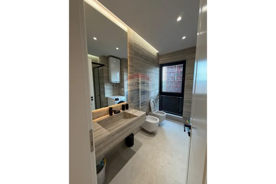 Tirane, shitet apartament , 91 m² 410.000 € 