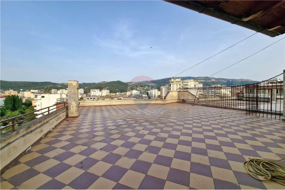 Vlore, shitet apartament+verande | Penthouse 3+1+Ballkon Kati 12, 328 m² 255.000 € (Blv. Ismail Qemali,Skele, Vlore)
