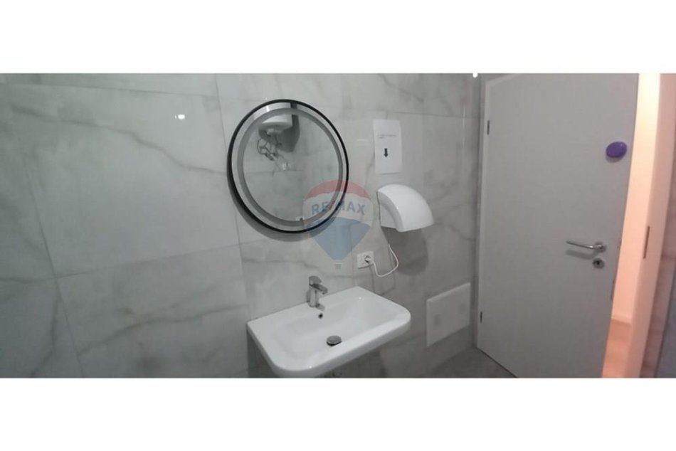 Tirane, jepet me qera apartament 2+1 Kati 0, 83 m² 450 € (Mangalem)