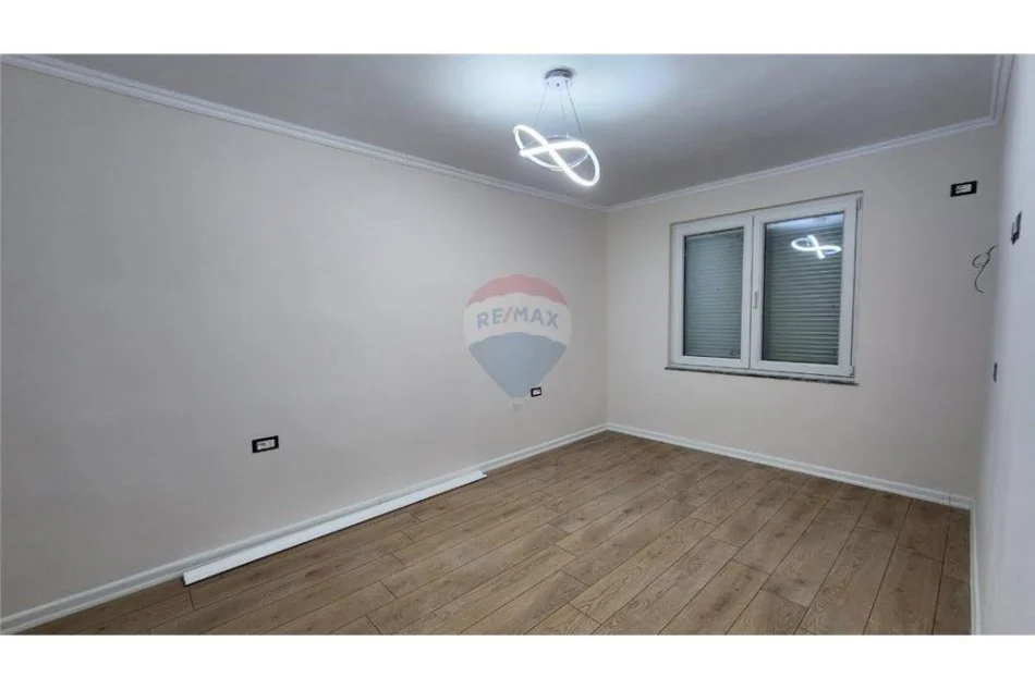Tirane, jepet me qera apartament Kati 2, 85 m² 700 € 