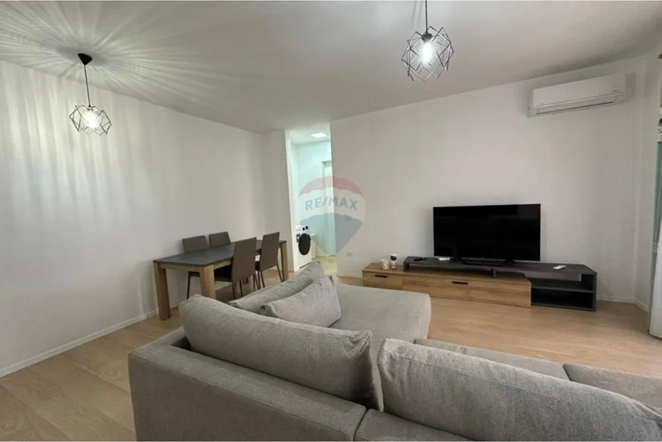 Shqiperi, jepet me qera apartament , 77 m² 750 € (Kompleksi Delijorgji)