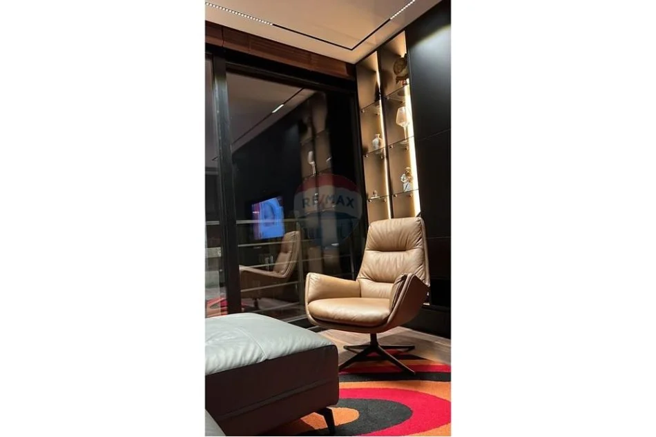 Tirane, jepet me qera apartament 2+1 Kati 4, 125 m² 1.100 € (kristal center)