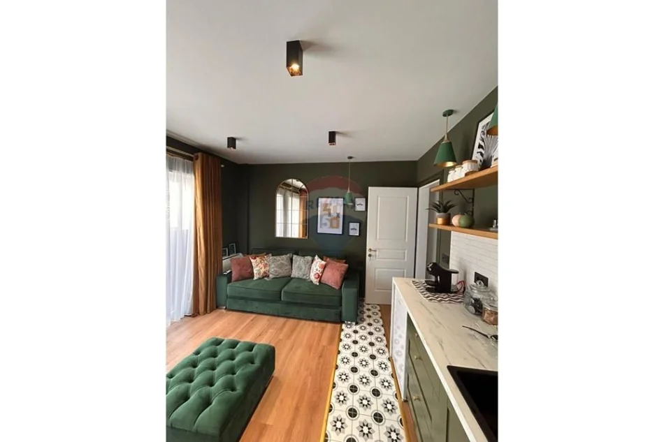 Korce, shitet apartament 1+1+Ballkon Kati 2, 62 m² 95.000 € (Bulevardi)