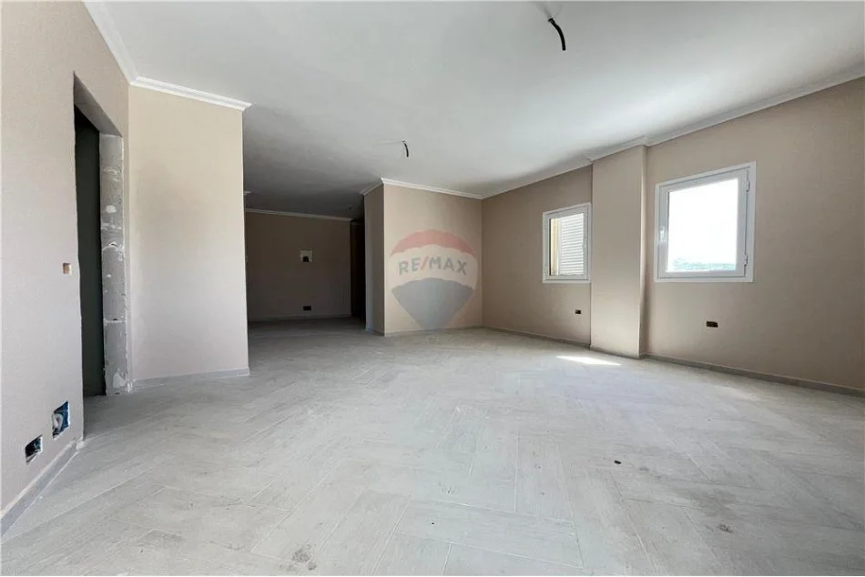 Vlore, shitet apartament+verande | Penthouse 2+1 , 147.600 € 