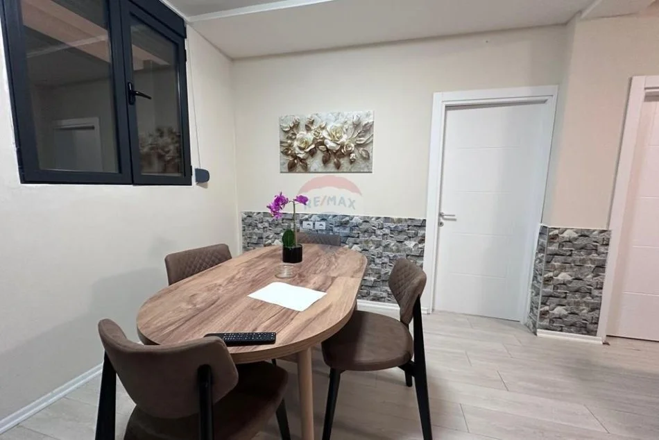 Tirane, jepet me qera apartament 2+1 Kati 0, 63 m² 650 € (Kodra e Diellit)