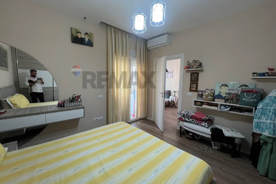 Vlore, shitet apartament 2+1+Ballkon Kati 8, 67 m² 124.500 € (Rruga Sadik Zotaj, Vlore)