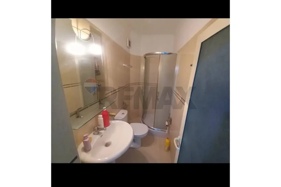 Tirane, jepet me qera apartament 2+1+Aneks+Ballkon Kati 3, 82 m² 550 € (irfan tomini)