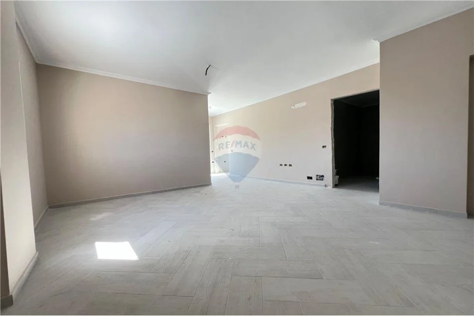 Vlore, shitet apartament+verande | Penthouse 2+1 , 147.600 € 