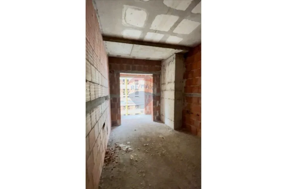 Tirane, shitet apartament , 69 m² 86.000 € 