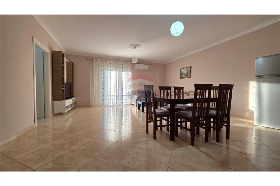 Vlore, shitet apartament 2+1 Kati 6, 104 m² 188.000 € (Rruga Kosova)