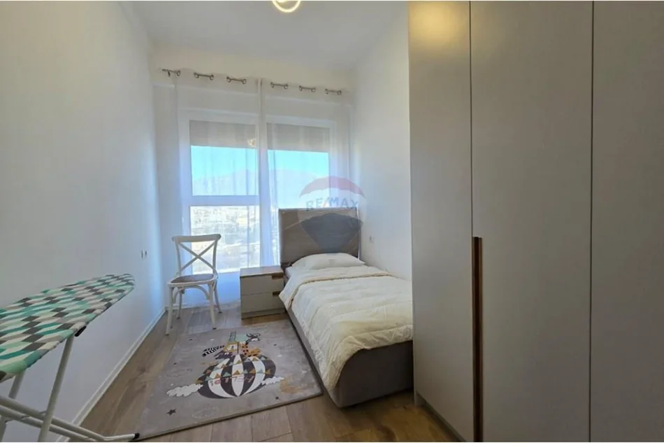 Tirane, shitet apartament , 93 m² 220.000 € 