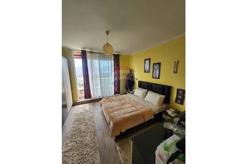 Tirane, shitet apartament , 134 m² 227.000 € 