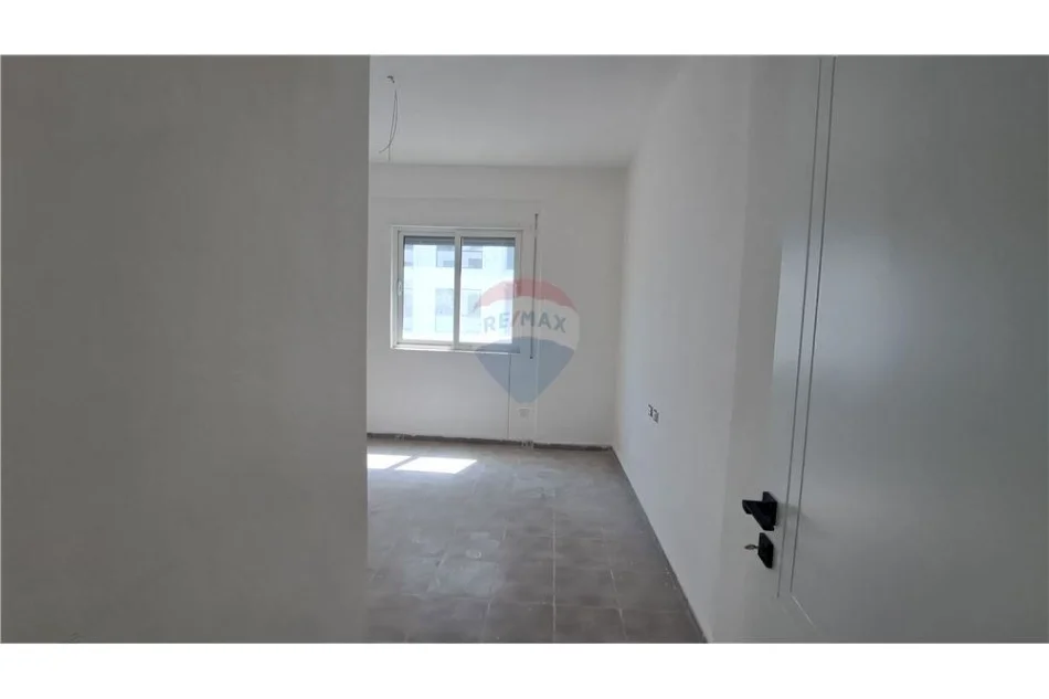 Vlore - Lungomare, shitet apartament 2+1+Ballkon Kati 7, 106 m² 210.000 € (Lungomare, Vlorë)