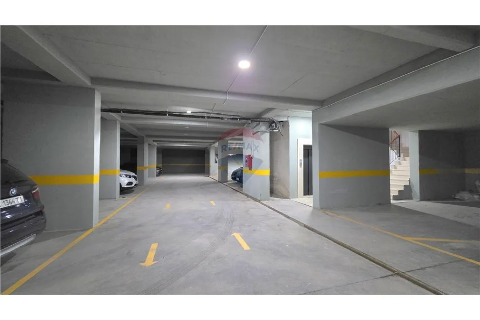 Vlore - Lungomare, shitet apartament 2+1 Kati 7, 102 m² 296.000 € (Rruga Murat Terbaci, Vlore)