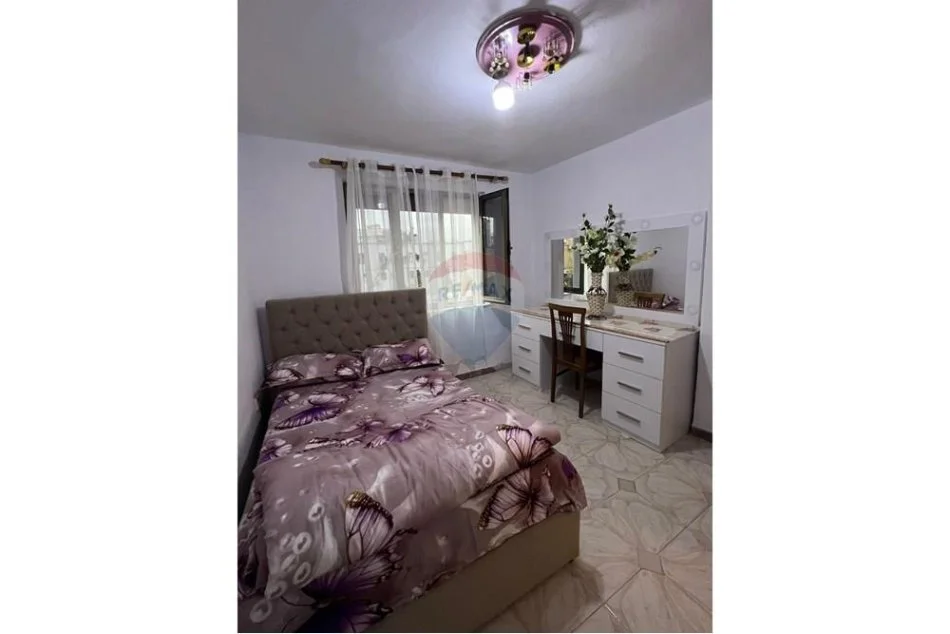 Tirane, jepet me qera apartament 2+1 , 72 m² 650 € (Mine Peza)