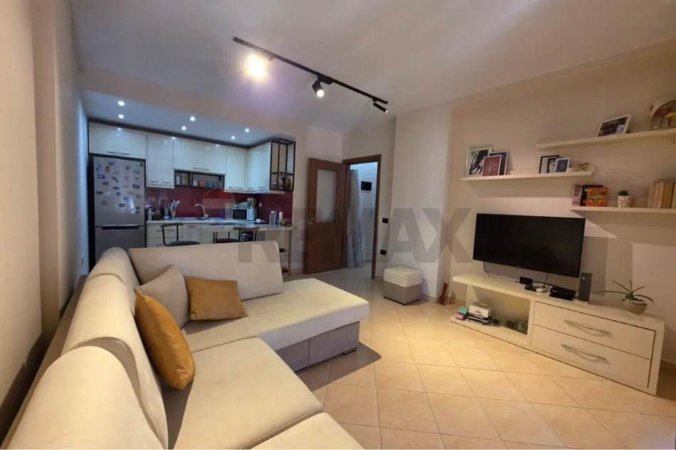 Tirane, shitet apartament 1+1 Kati 7, 71 m² 118.000 € (teodor keko)