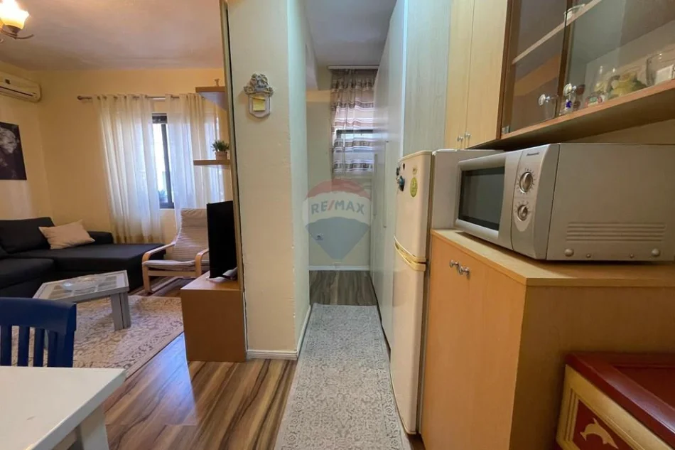 Tirane, shitet garsonier 1+1 Kati 2, 48 m² 99.000 € (Rruga Ndre mjeda)