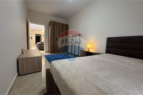 Jepet me qera apartament 2+1+Ballkon , 550 € (Fresku, Kompleks i Ri)