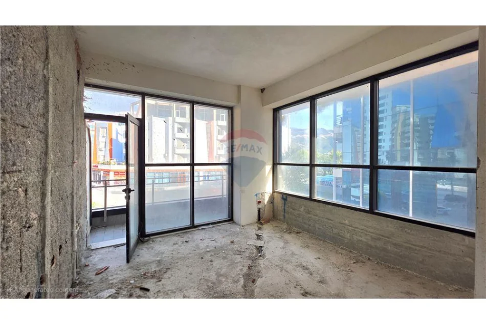 Vlore - Lungomare, shitet apartament 2+1+Ballkon Kati 3, 124 m² (Rruga Cameria, Lungomare, Vlore)