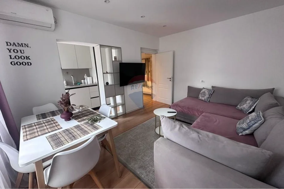 Tirane, jepet me qera apartament , 55 m² 680 € 