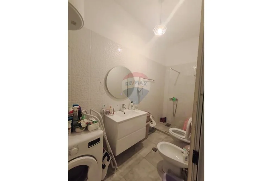 Tirane, shitet apartament , 71 m² 128.002 € 