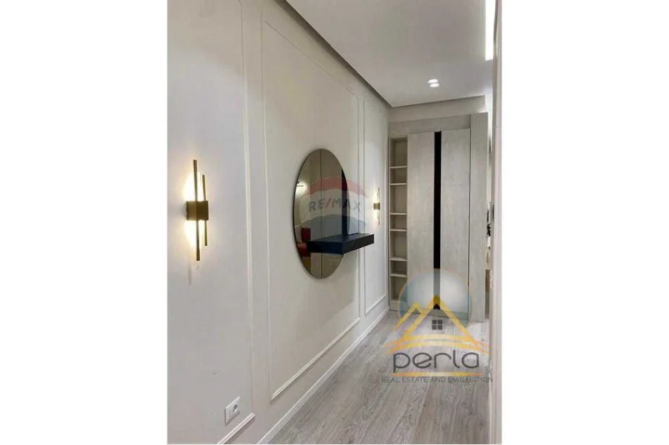 Jepet apartament me qira 2+1 me post parkimi tek Delijorgji