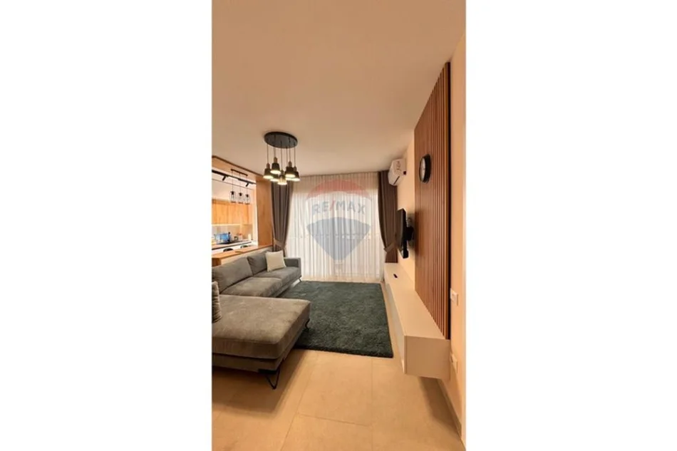 Tirane, jepet me qera apartament 1+1+Ballkon Kati 4, 80 m² 770 € (Myslym Shyri)