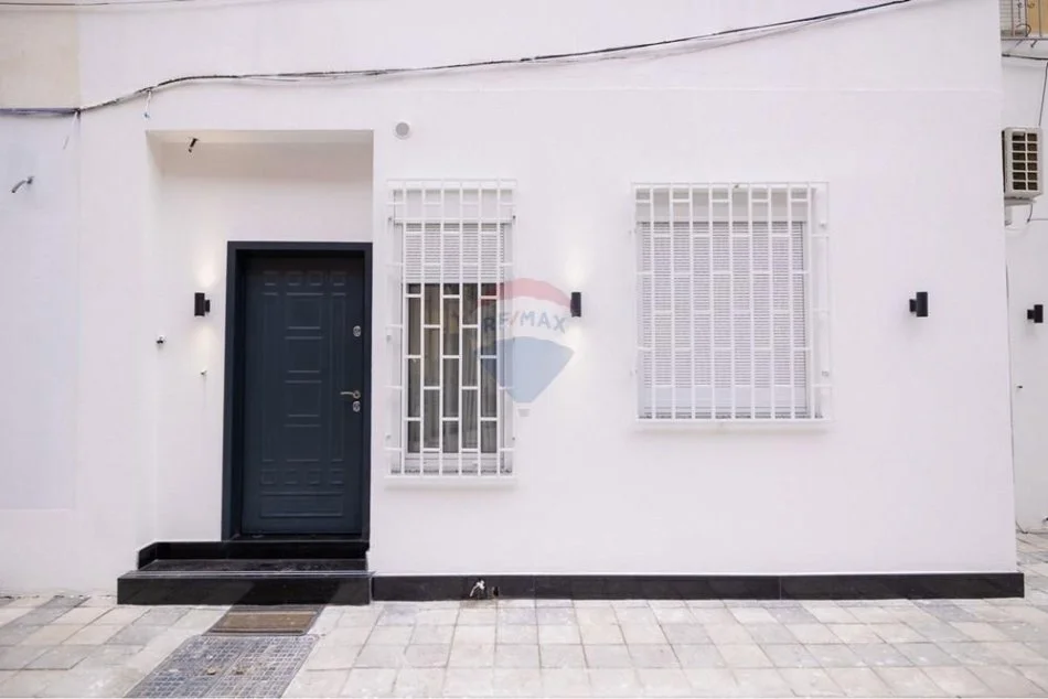 Vlore, shitet apartament 3+1 Kati 1, 110 m² 215.000 € (Pranë rrugës së Çipajve, Vlorë)