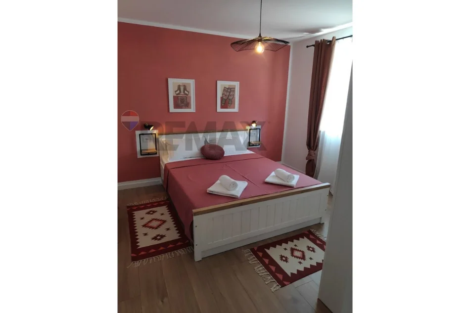 Tirane, shitet apartament 1+1+Ballkon , 53 m² 110.000 € (materniteti ri)