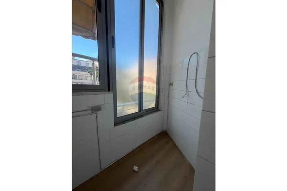 Tirane, jepet me qera , 70 m² 1.200 € 