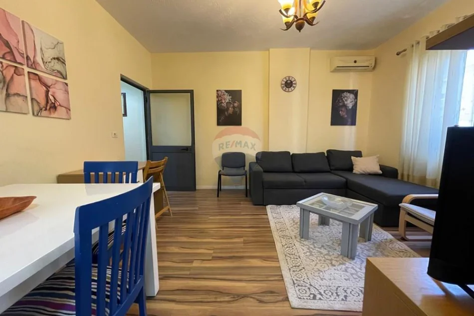 Tirane, shitet garsonier 1+1 Kati 2, 48 m² 99.000 € (Rruga Ndre mjeda)