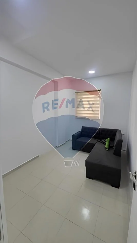 Tirane, jepet me qera apartament 1+1 Kati 0, 65 m² 800 € (Rruga e Kavajes)