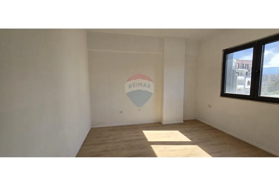 Tirane, shitet apartament , 112 m² (Ish Fusha e Aviacionit)