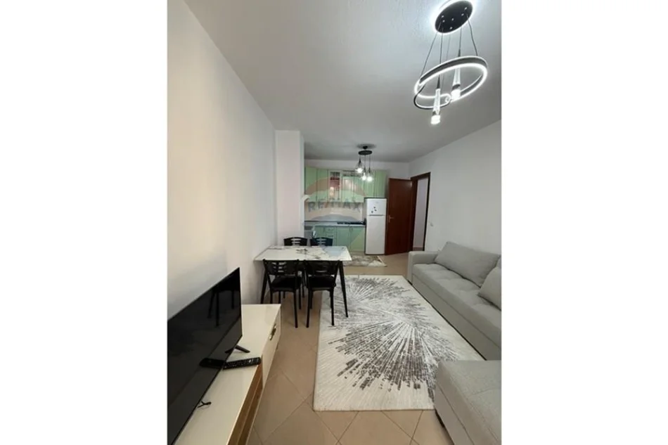 Durres, shitet apartament 1+1+Ballkon Kati 1, 73 m² 115.000 € (Mali I Robit)