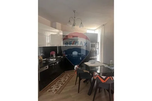 Tirane, shitet apartament 2+1 Kati 3, 117 m² 150.000 € (Yzberisht)