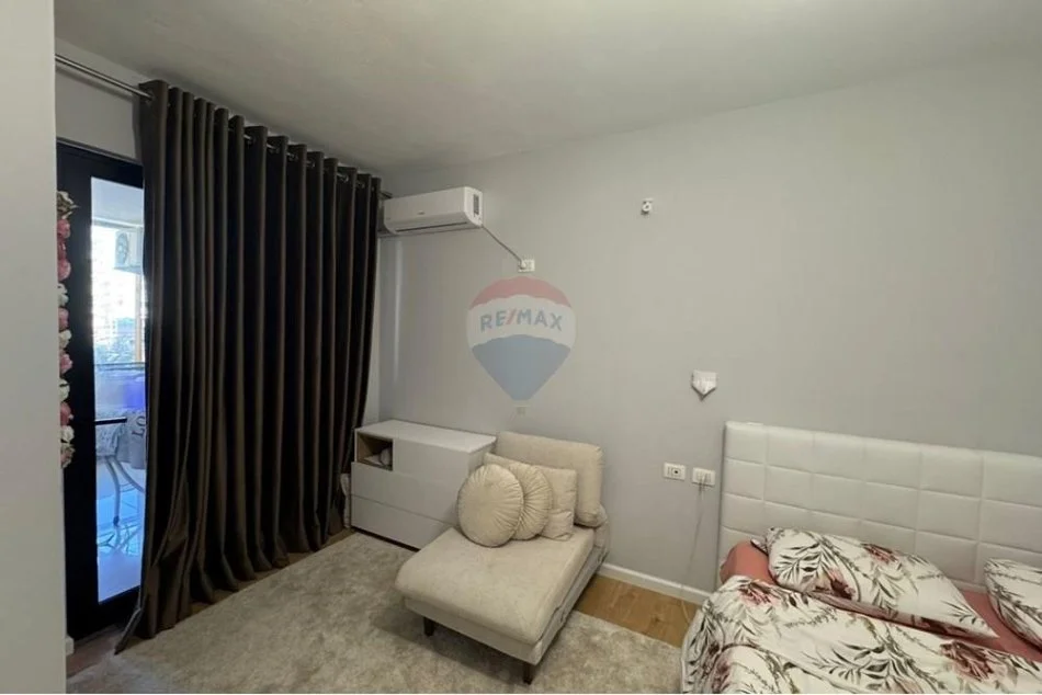 Tirane, shitet apartament 2+1+Ballkon , 110 m² 195.000 € (Astir)