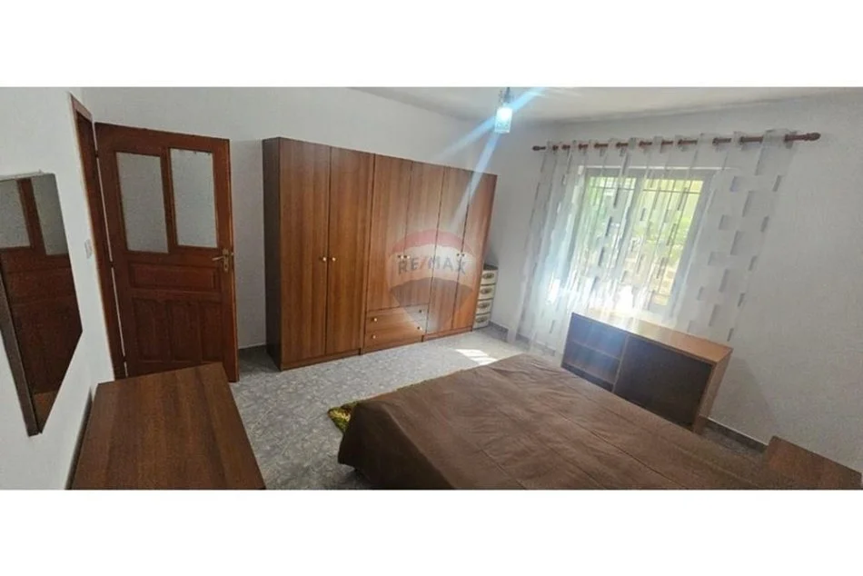 Shqiperi, jepet me qera apartament 1+1 , 65 m² 500 € (Rruga Babë Rexha, Rruga e Kavajës, Tiranë)