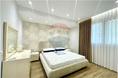 Tirane, jepet me qera apartament 1+1 Kati 2, 85 m² 830 € (Rruga e Durrësit, Shqipëri)