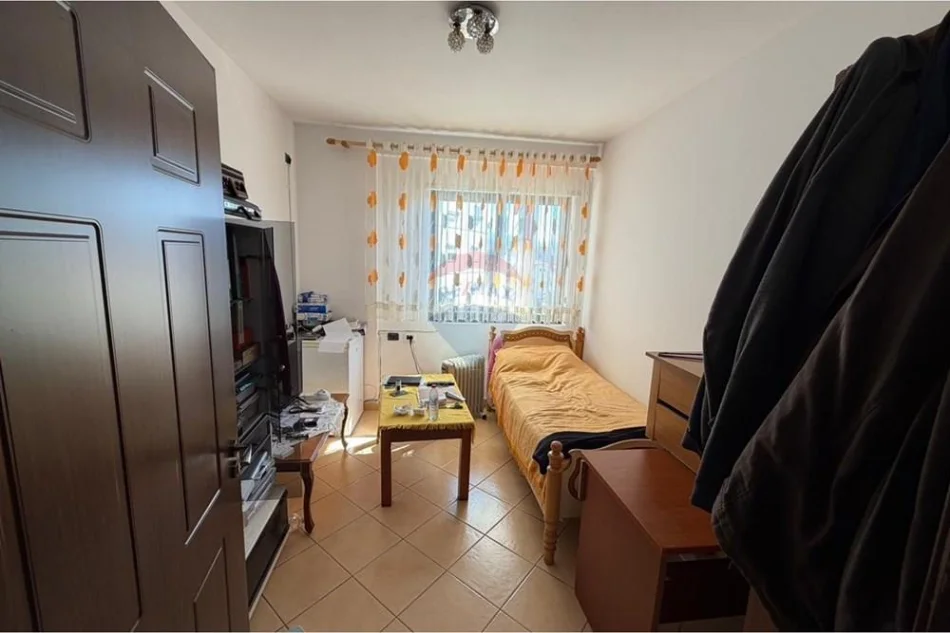 Tirane, shitet apartament 2+1+2 Kati 6, 104 m² 147.000 € (Rruga e Dajtit)