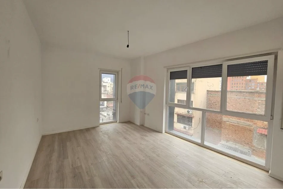 Tirane, jepet me qera , 520 € 