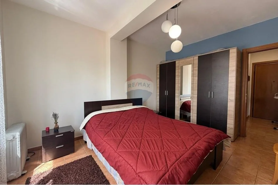 Tirane, jepet me qera apartament 1+1+Ballkon , 66 m² 650 € 