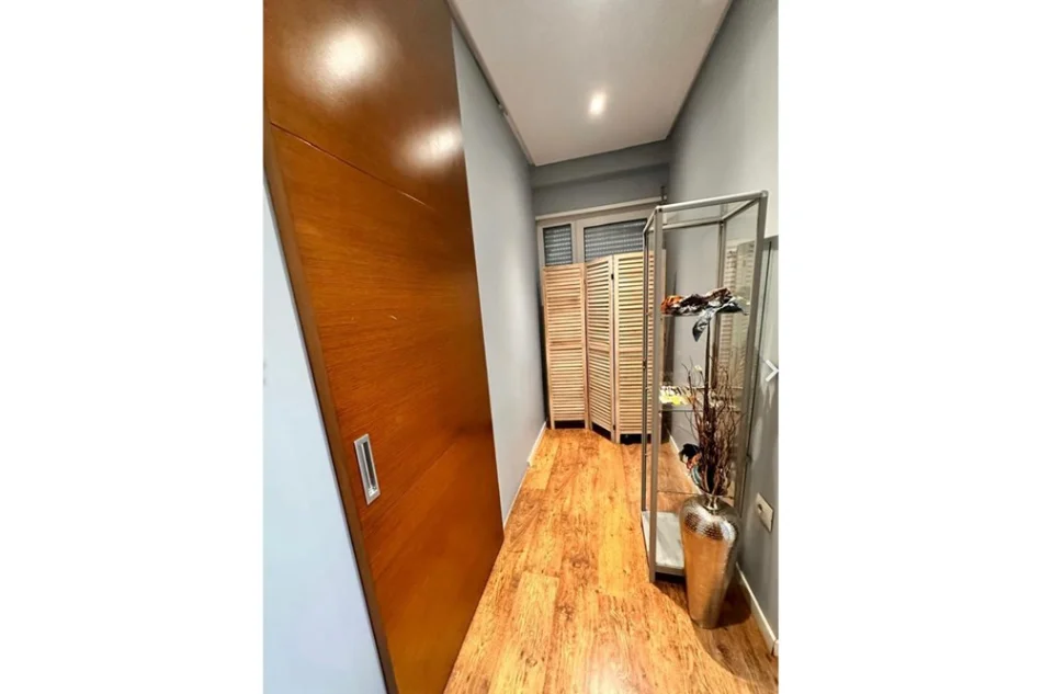 Tirane, jepet me qera dyqan , 100 m² 1.500 € (Rruga Don Bosko, Tiranë(ID: 530601002-358))