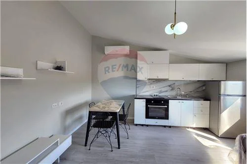 Tirane, jepet me qera apartament 1+1 Kati 2, 55 m² 470 € (qytet studenti)