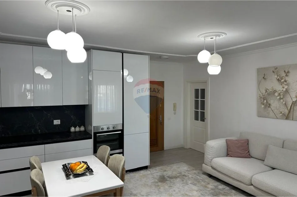 Jepet me qira apartament 2+1, Bulevardi Gjergj Fishta