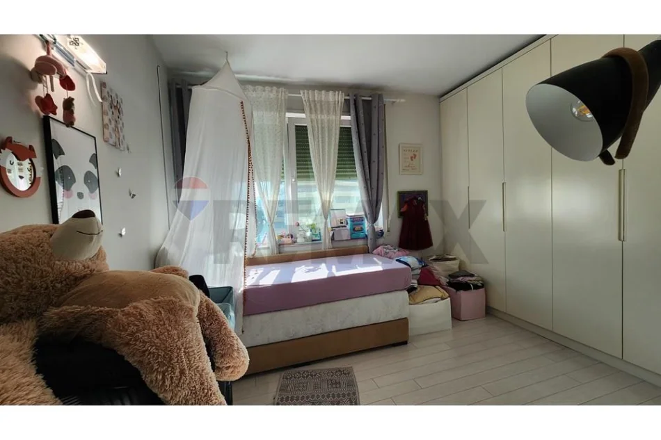 Tirane, jepet me qera apartament , 120 m² 1.200 € 