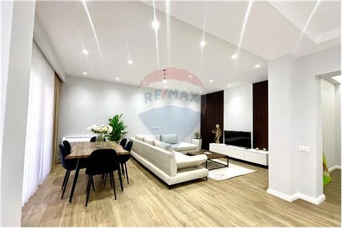 Tirane, jepet me qera apartament 1+1 Kati 2, 85 m² 830 € (Rruga e Durrësit, Shqipëri)